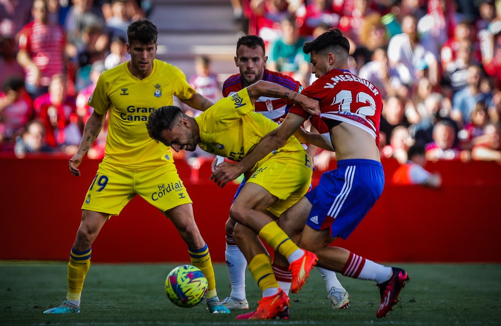 El triunfo del Granada ante Las Palmas, a ras de césped