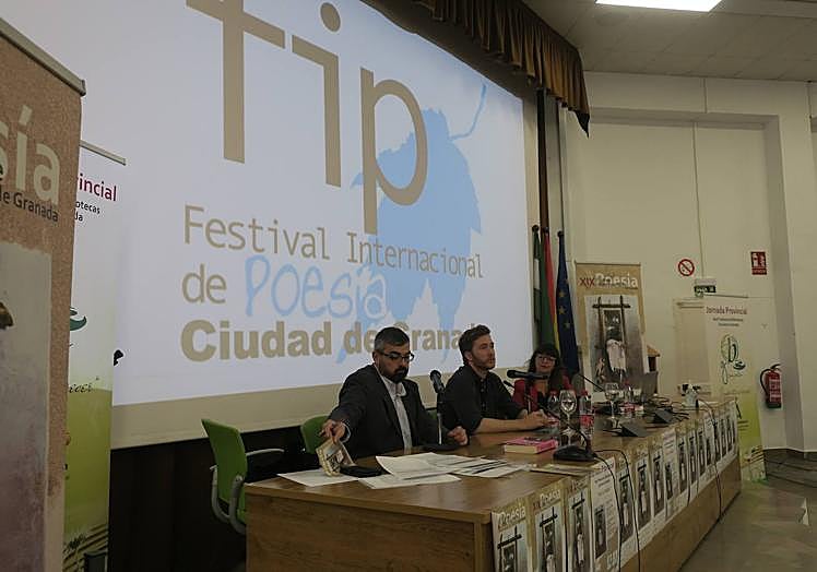 Pablo Rivero estuvo en la jornada matutina en Ciencias de la Educación.