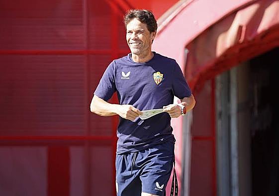 Rubi se muestra contento, pero mira con cautela a lo que queda.