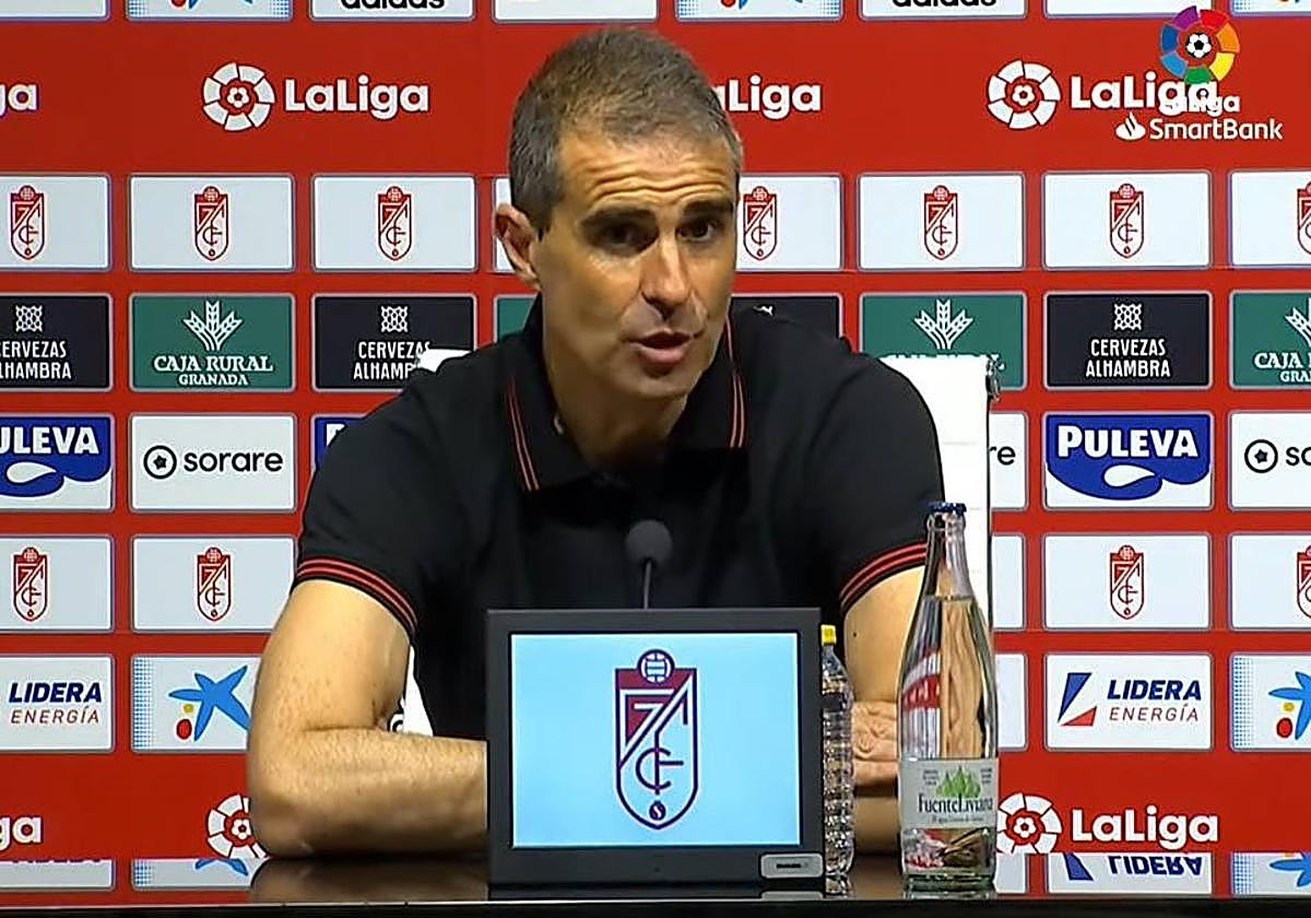 Gaizka Garitano, durante su comparecencia de prensa.