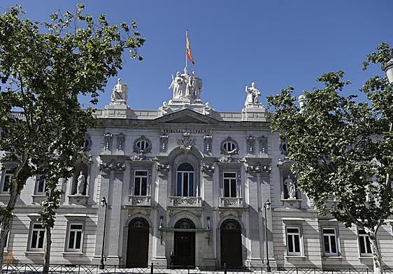 Absuelven al hombre que mató de un tiro a otro que le amenazó con un hacha en Granada