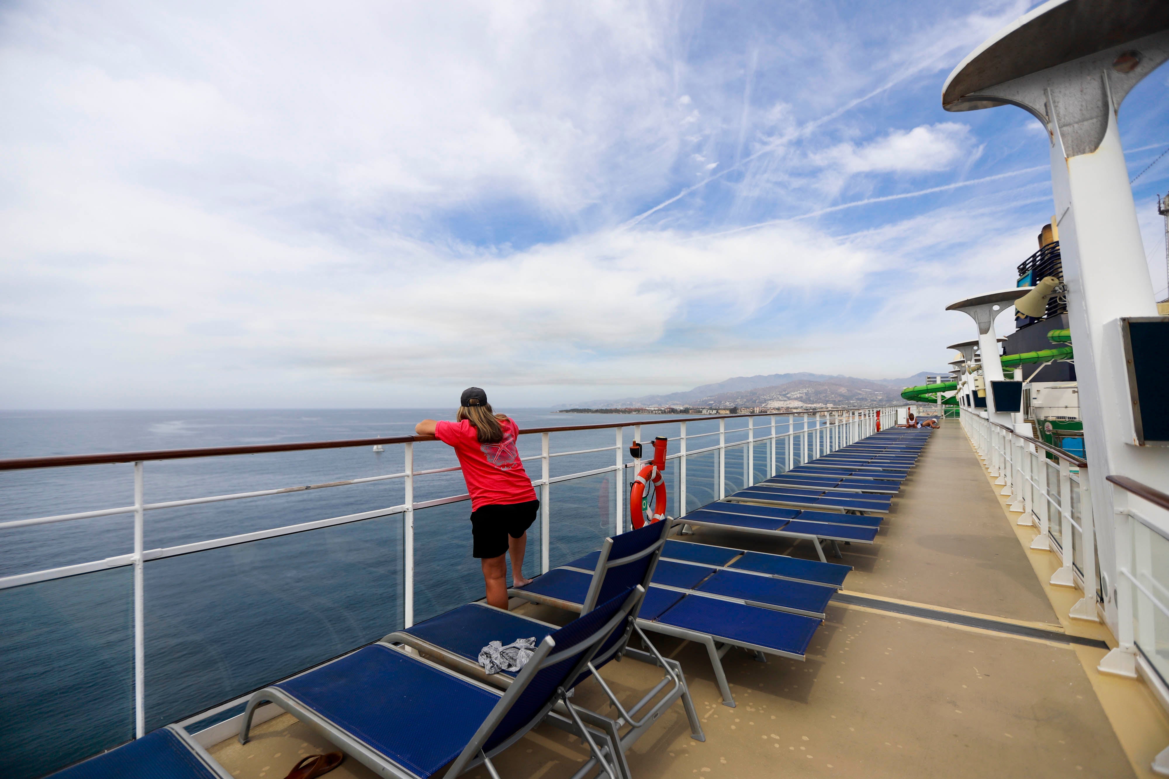 Las imágenes del crucero más grande atracado nunca en Motril