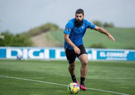 Asier Villalibre es uno de los grandes peligros del rival.