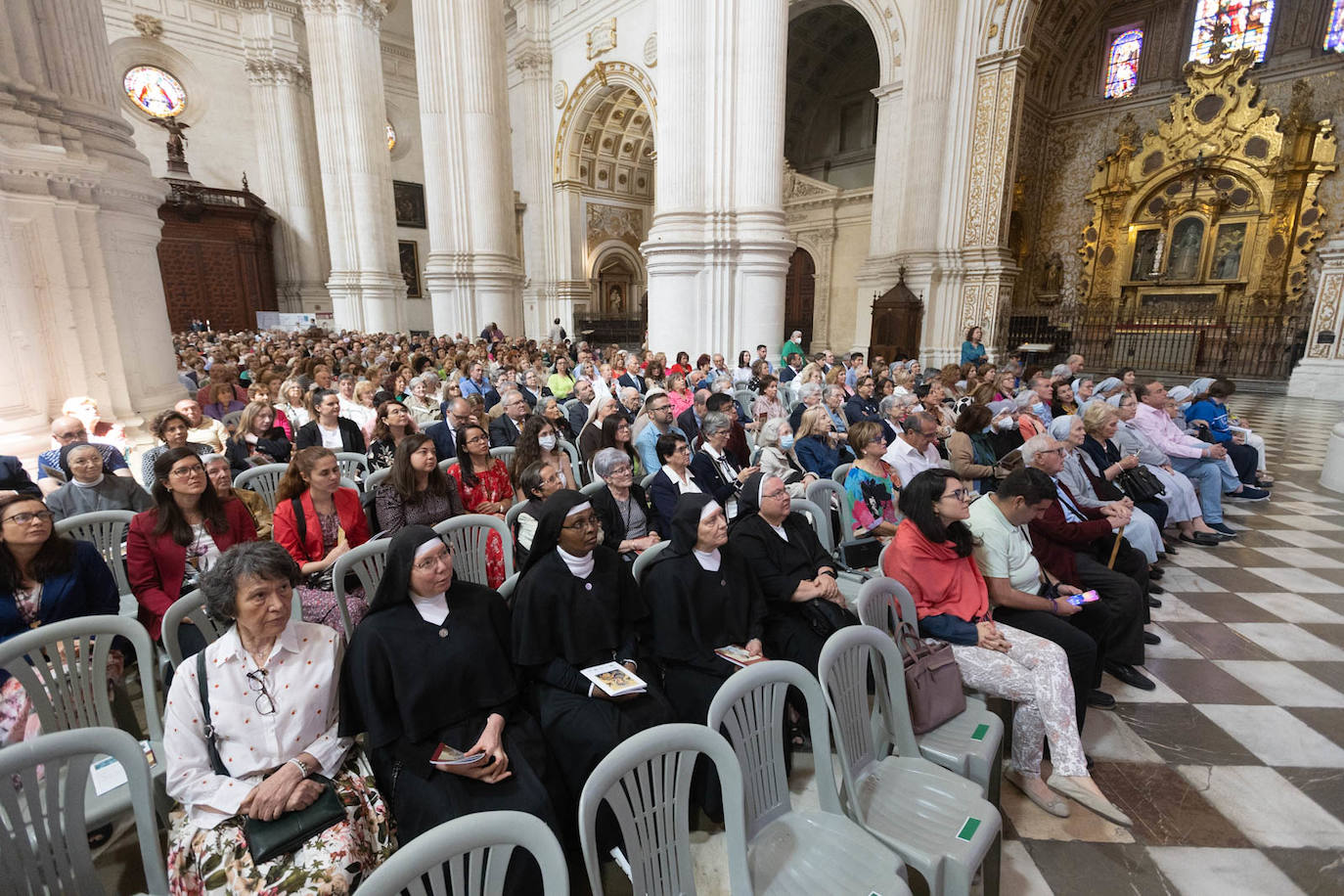 Las mejores imágenes de la beatificación de Conchita Barrecheguren en Granada