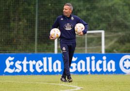 Óscar Cano durante un entrenamiento en Abegondo.