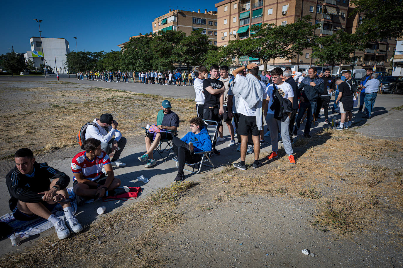 Las colas para comprar las &#039;entradas del ascenso&#039;