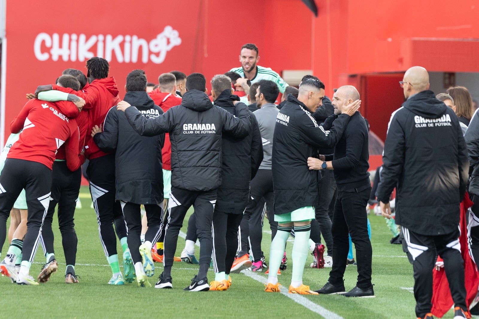 El partido entre Granada y Mirandés a pie de campo