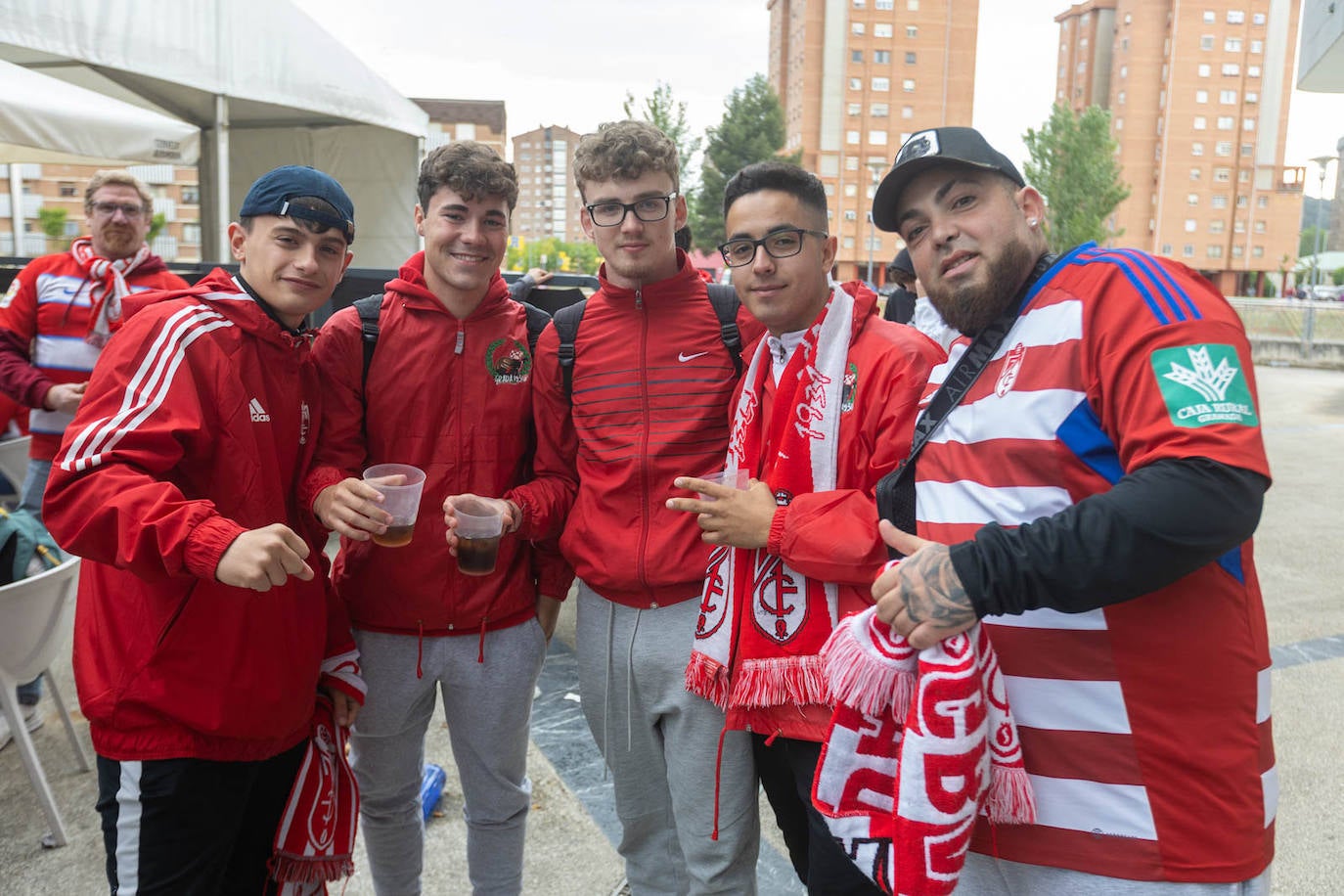 Las fotos de la afición del Granada en Miranda