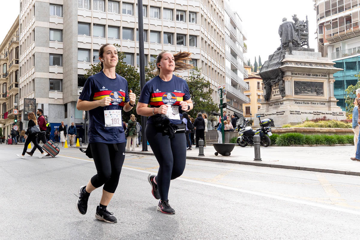 Encuéntrate en la carrera solidaria Ruta 091 de la Policía en Granada