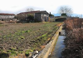 Acequia Gorda en la Vega de Granada.