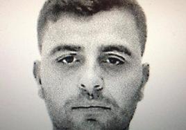 Imagen del pistolero buscado por la Guardia Civil, Aartan Muharrem.