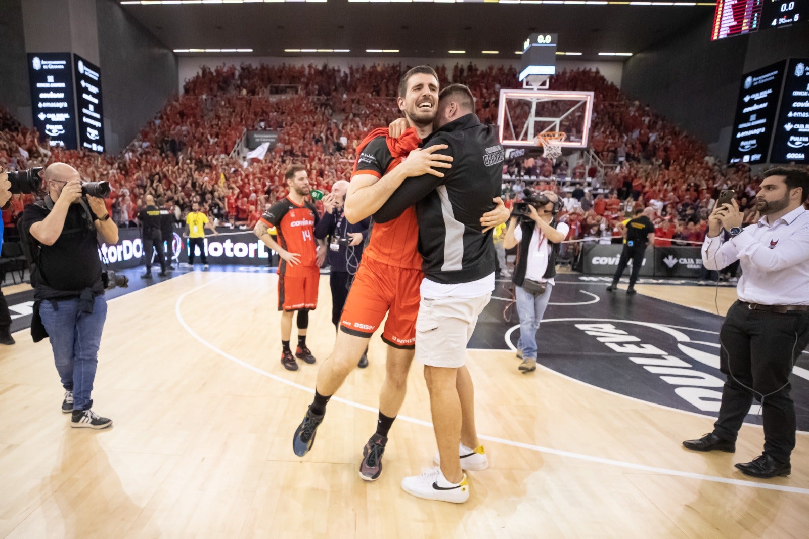 Las mejores imágenes de la fiesta en el Palacio de los Deportes