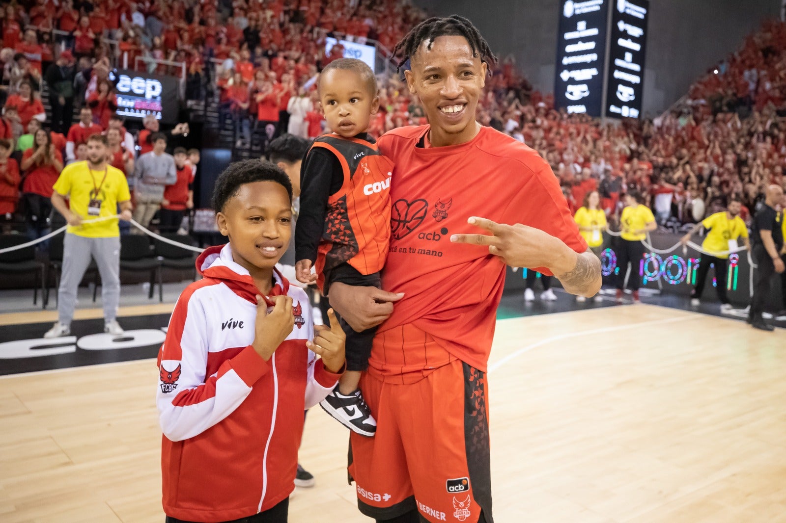 Las mejores imágenes de la fiesta en el Palacio de los Deportes
