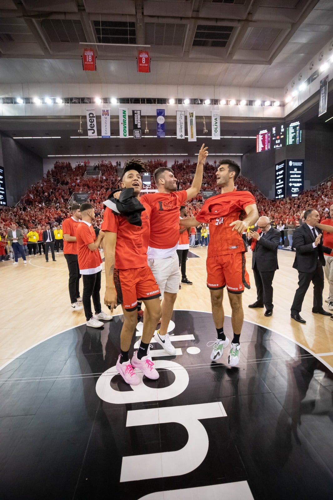 Las mejores imágenes de la fiesta en el Palacio de los Deportes