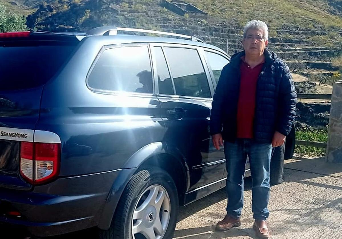 Pinchan las ruedas del coche al candidato del PP de Olula de Castro