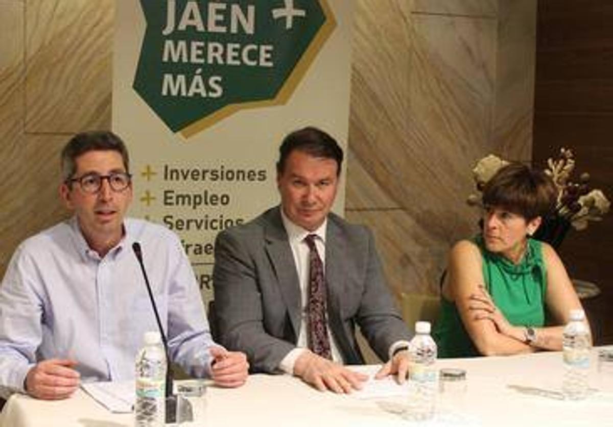 Presentación de la candidatura de Jaén Merece Más para las municipales en la capital.