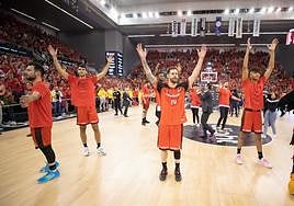 Un Covirán eufórico tras la permanencia.