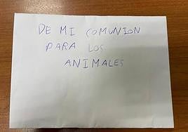 Sobre en cuyo interior iba el dinero donado.