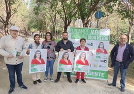 Carmen Soria, con otros miembros de la coalición, en un acto de campaña.