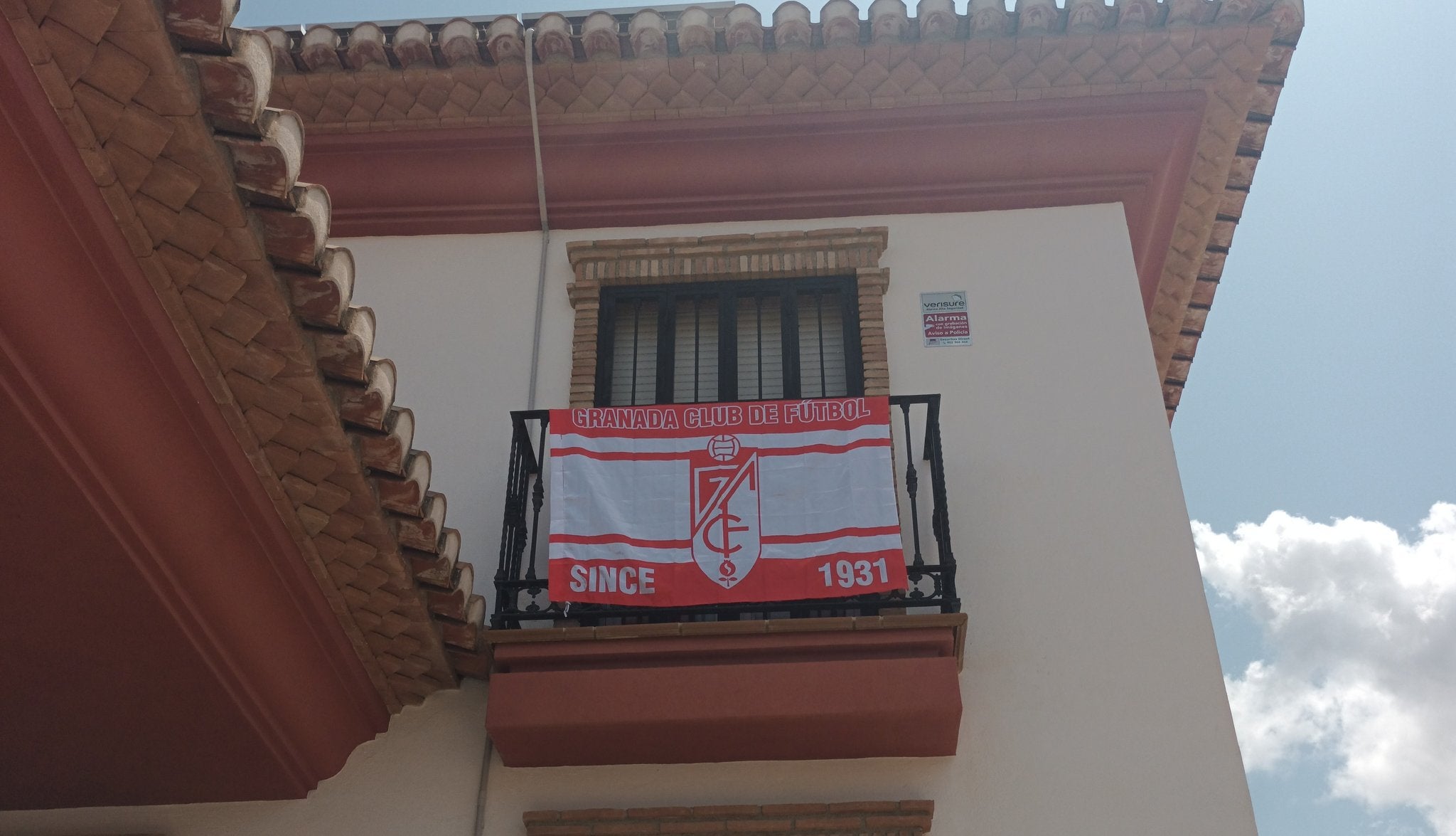 Granada saca sus banderas rumbo a Primera