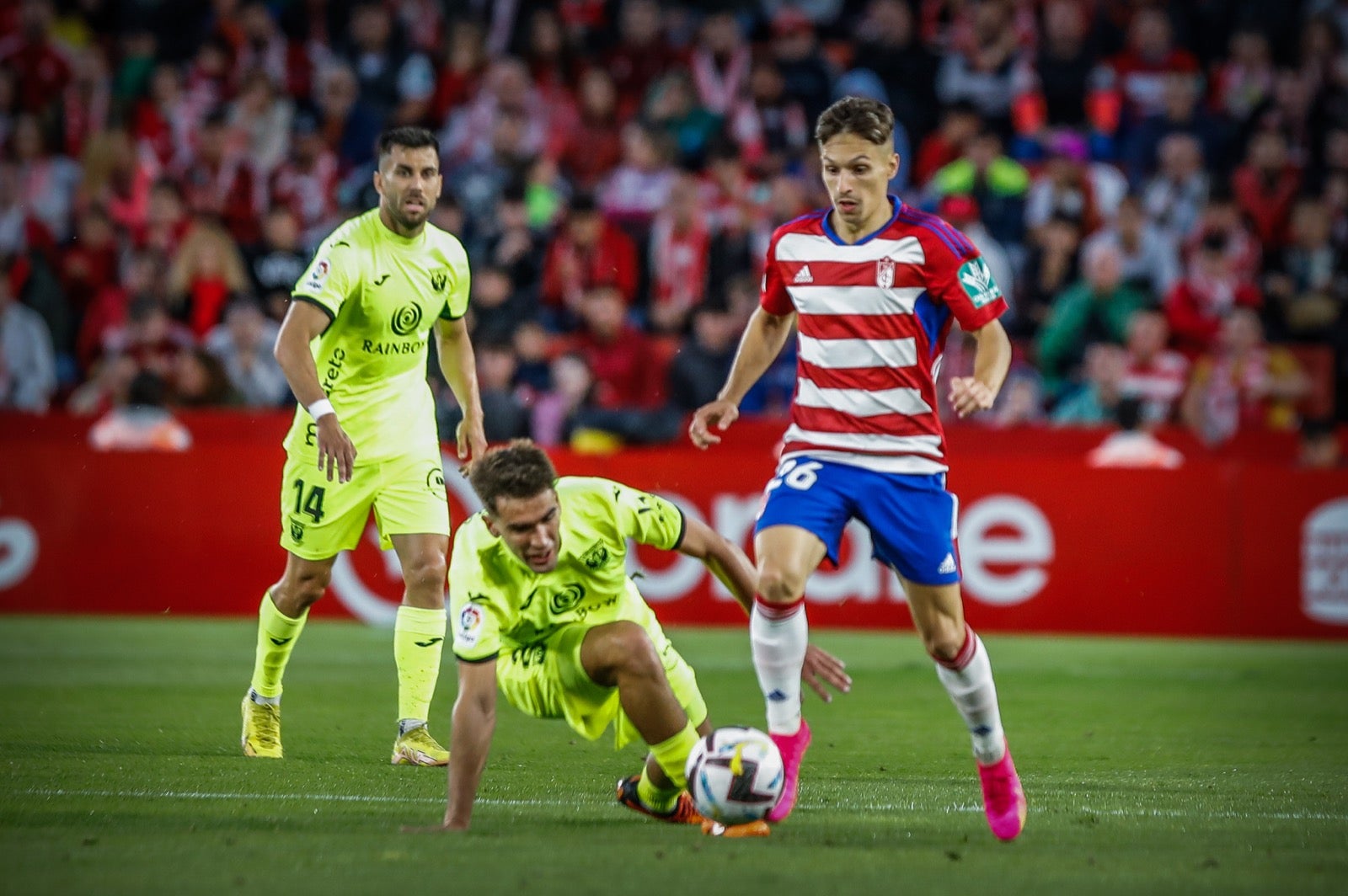 Las imágenes del Granada-Leganés a pie de campo