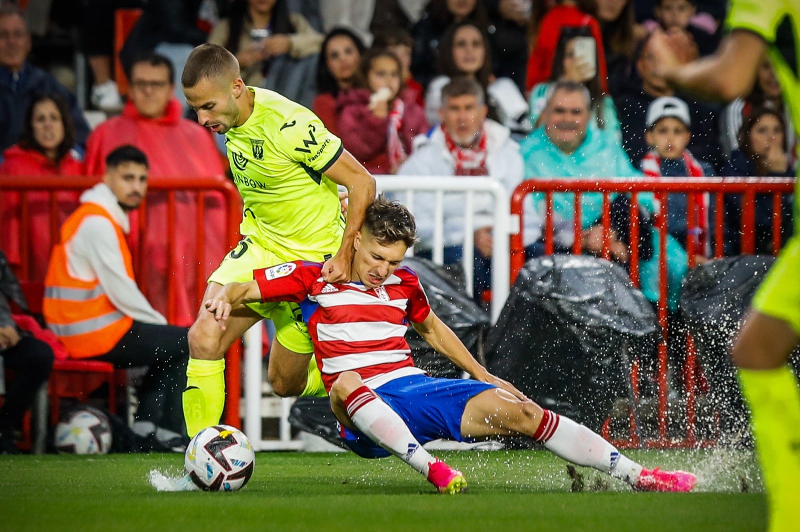 Las imágenes del Granada-Leganés a pie de campo