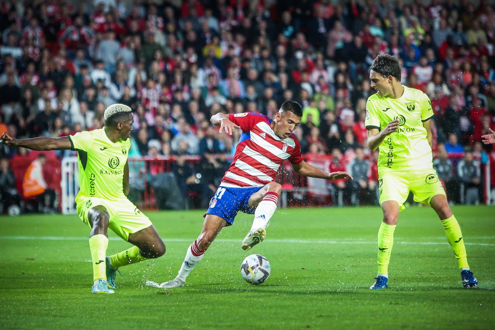 Las imágenes del Granada-Leganés a pie de campo