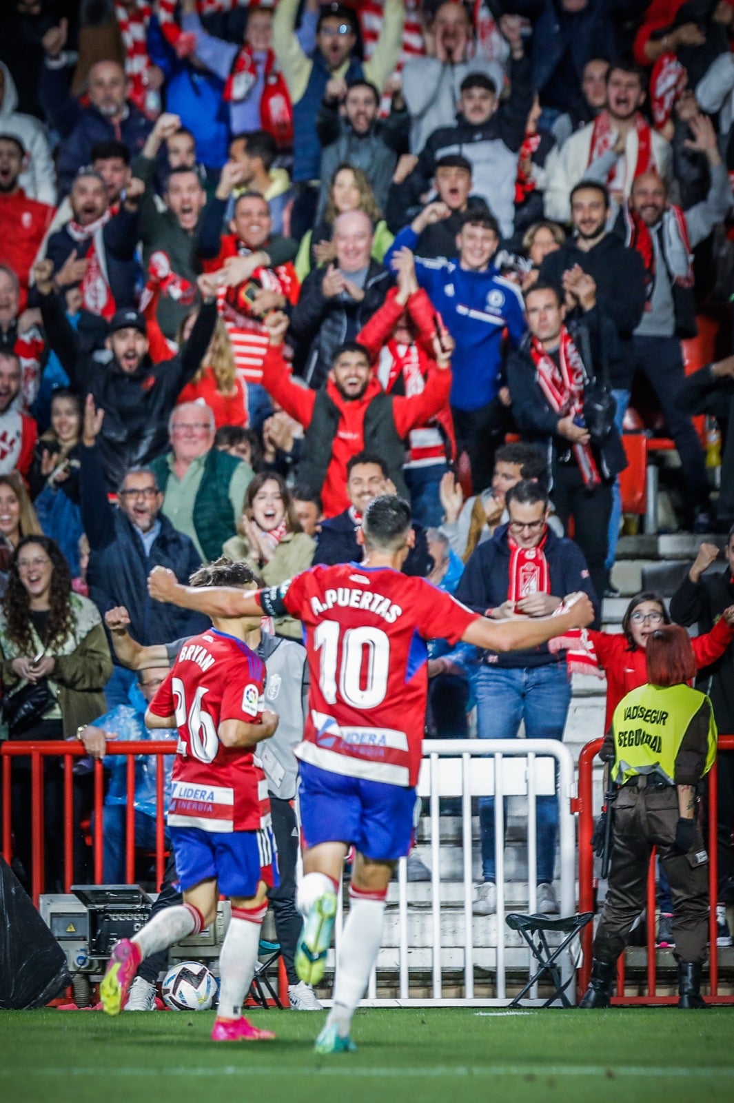 Las imágenes del Granada-Leganés a pie de campo