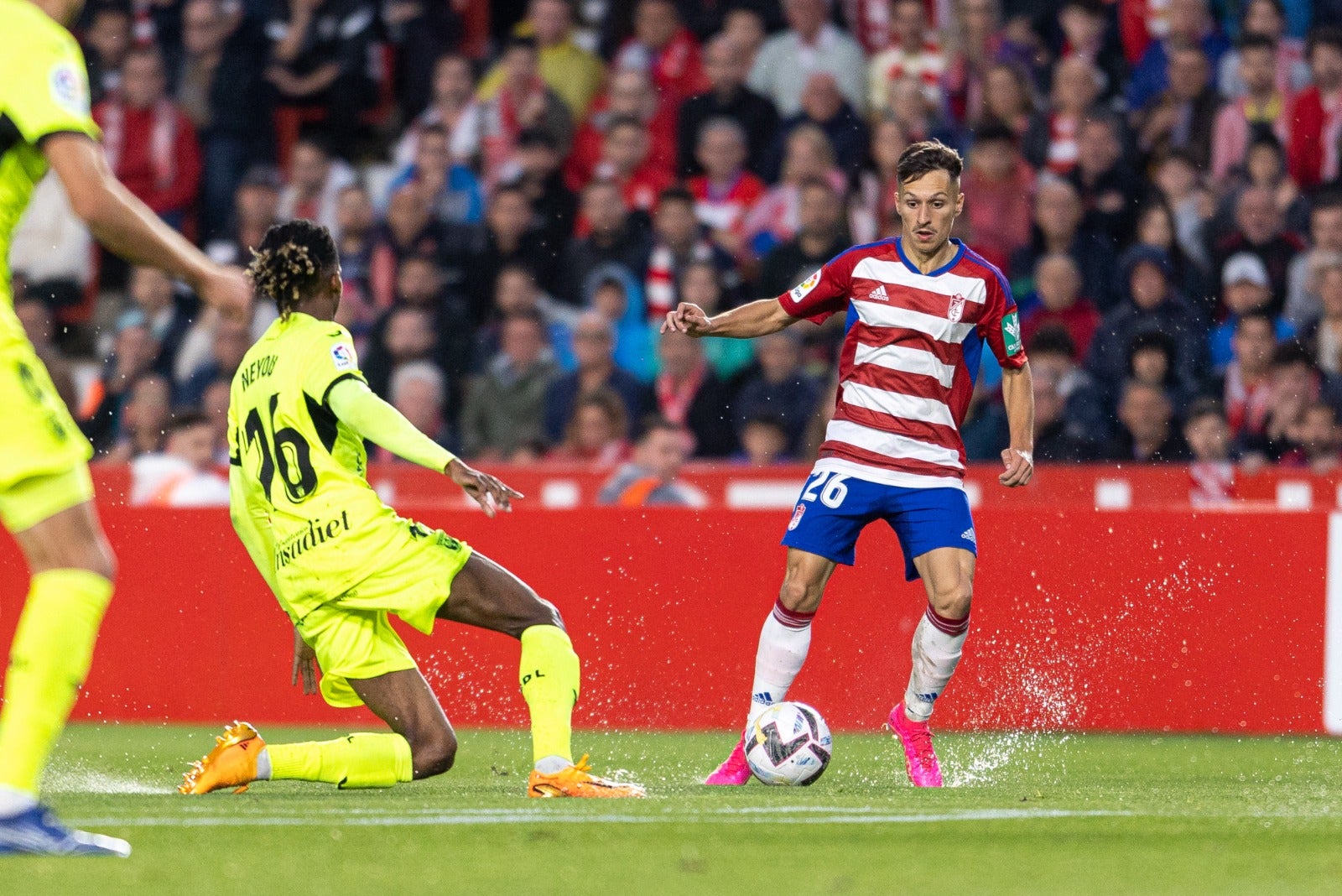 Las imágenes del Granada-Leganés a pie de campo