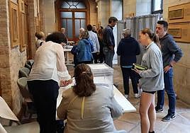 Urnas ubicadas en la Diputación de Jaén.