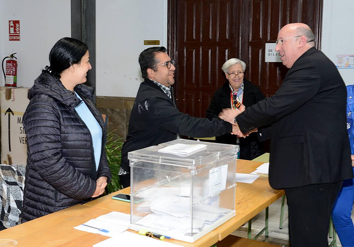 Encuentro del Obispo Francisco Jesús Orozco Mengíbar con el pastor principal de la Iglesia Evangélica.