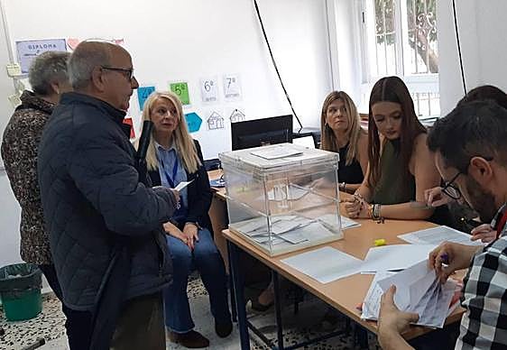 Votación de este domingo en el colegio de San Andrés, en Jaén.
