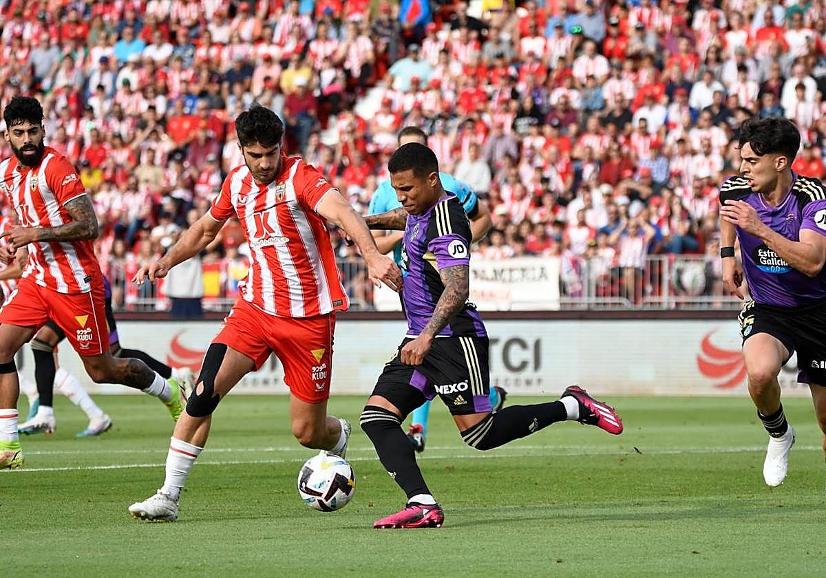 Gonzalo Melero corta ante Machis.