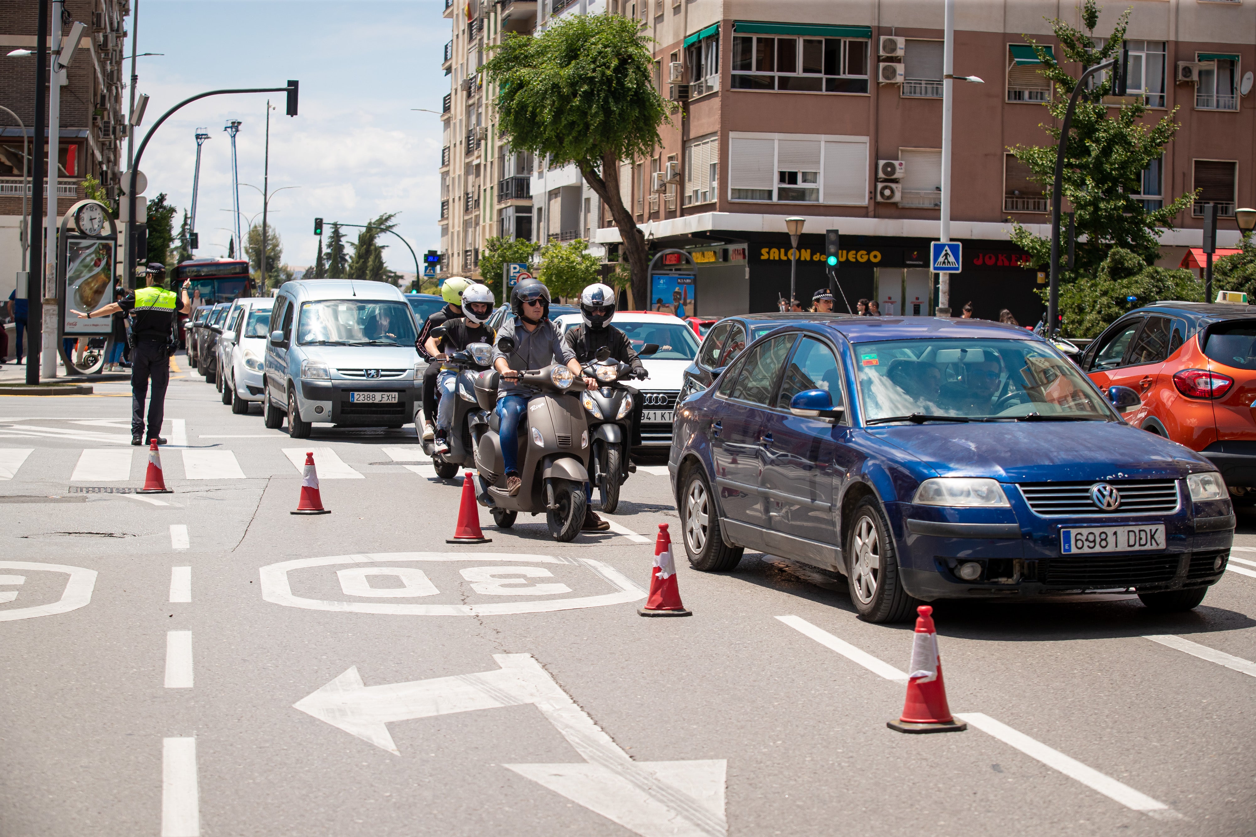 Granada se prepara para el desfile de las Fuerzas Armadas