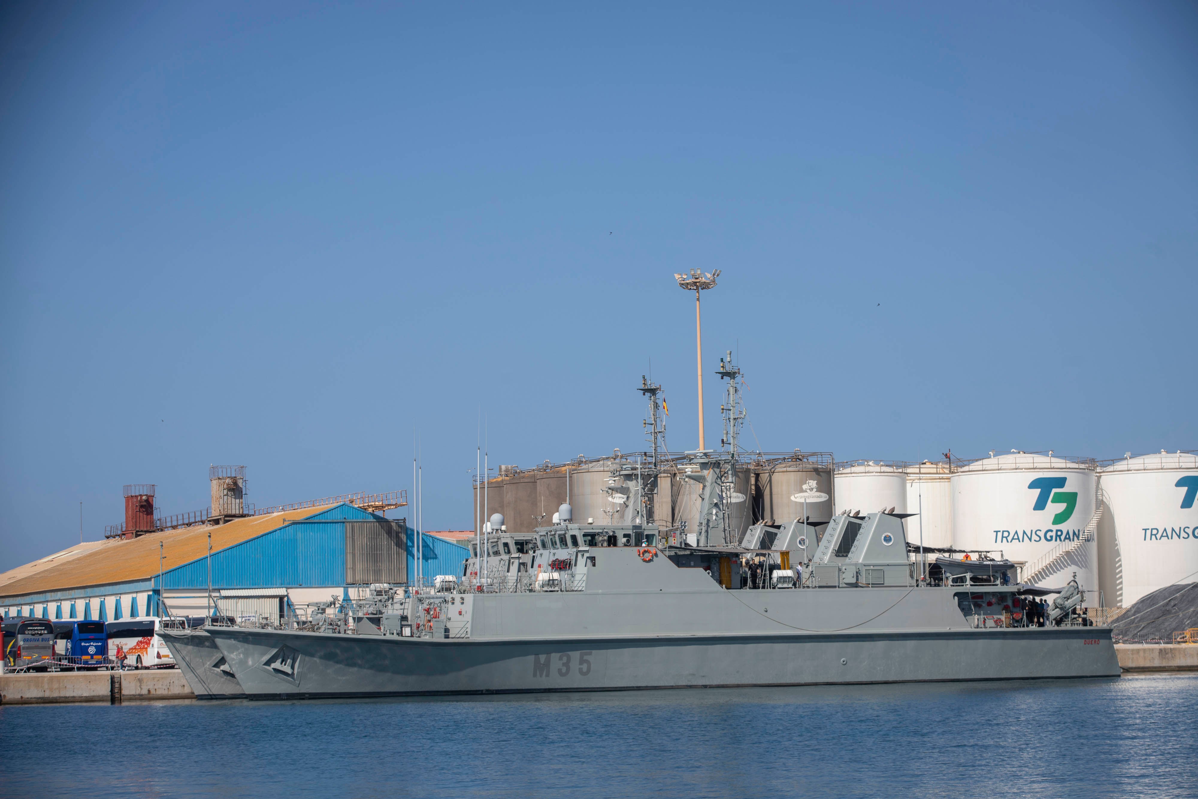 Las imágenes de los buques de la Armada en el Puerto de Motril