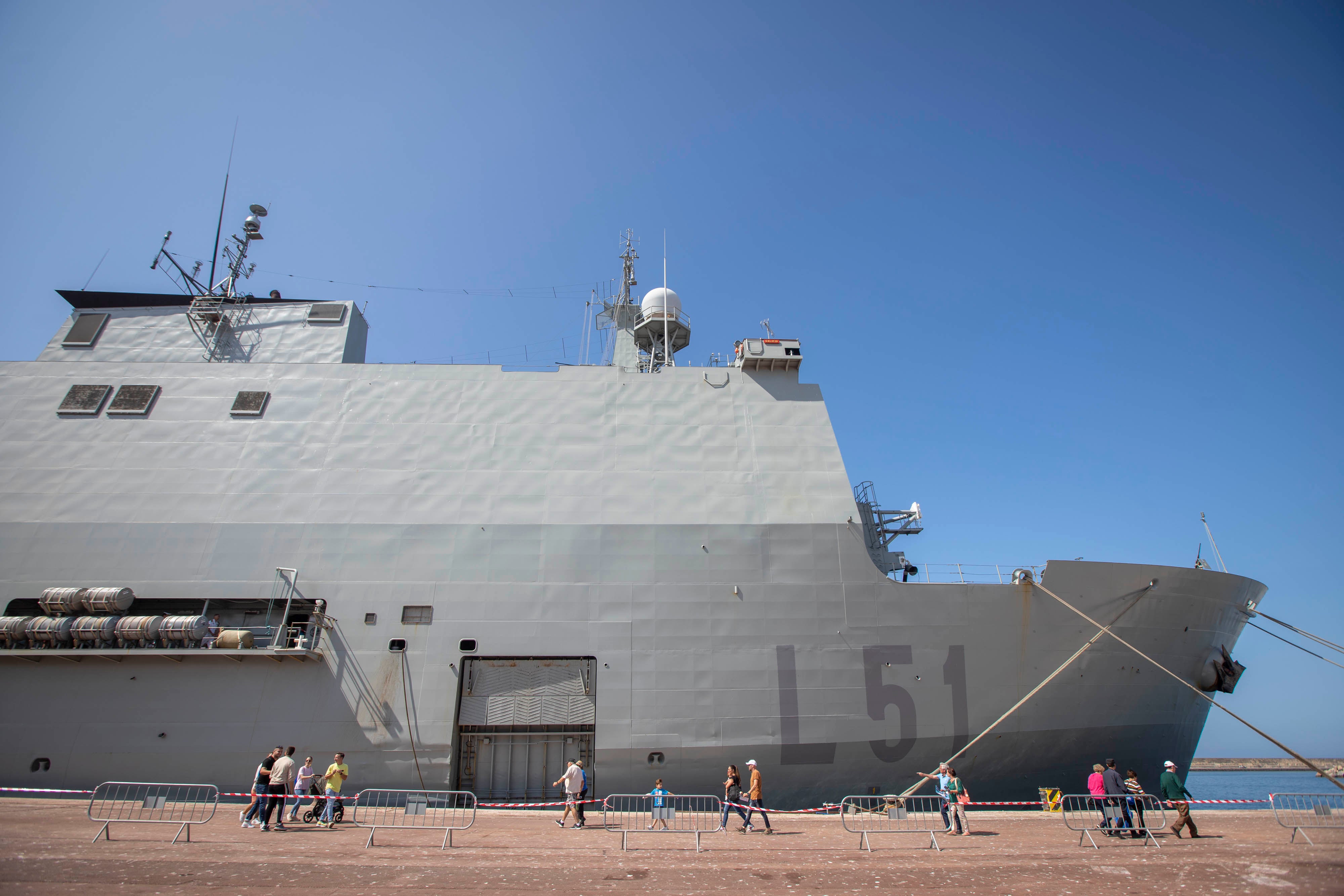 Las imágenes de los buques de la Armada en el Puerto de Motril