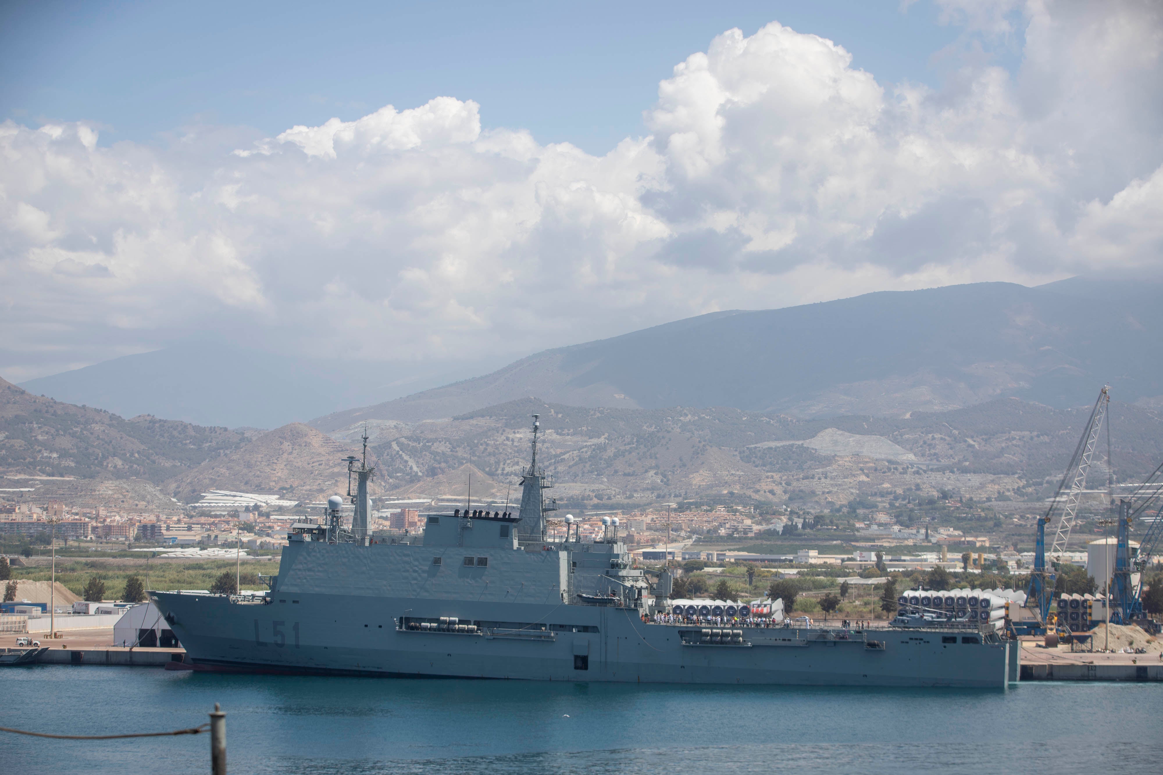 Las imágenes de los buques de la Armada en el Puerto de Motril