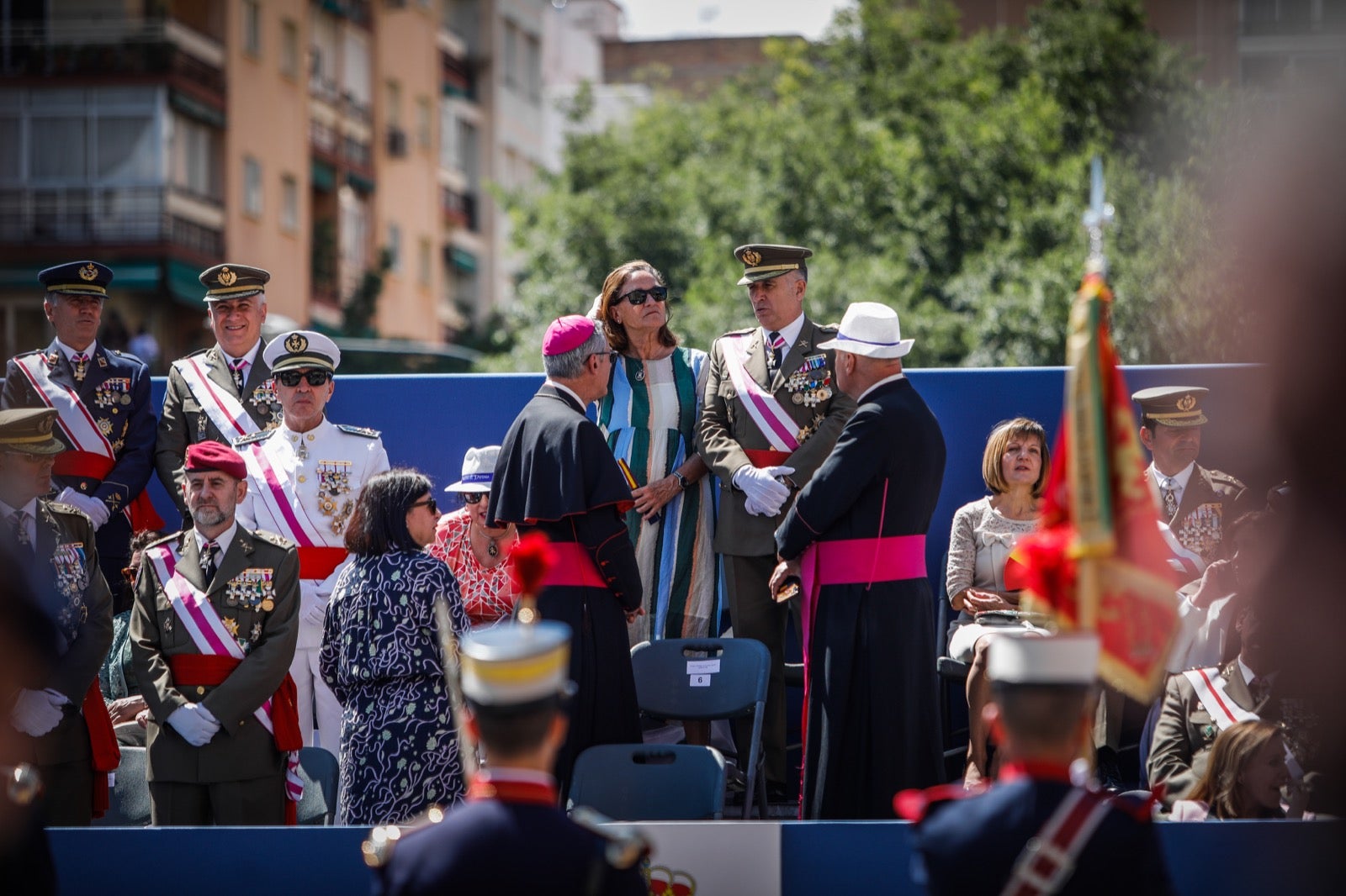 Las imágenes del desfile de las Fuerzas Armadas desde dentro y a vista de pájaro