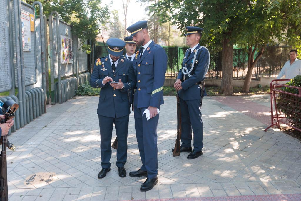 Las imágenes de los granadinos disfrutando del desfile de las Fuerzas Armadas