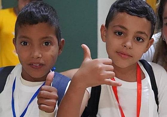 Dos menores que vendrán este verano a Jaén dentro del programa 'Vacaciones en Paz'.