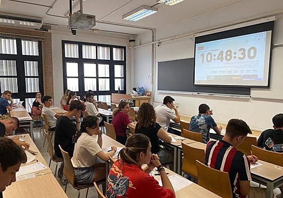 Alumnos participantes en las pruebas de Selectividad celebradas el año pasado en la UAL.