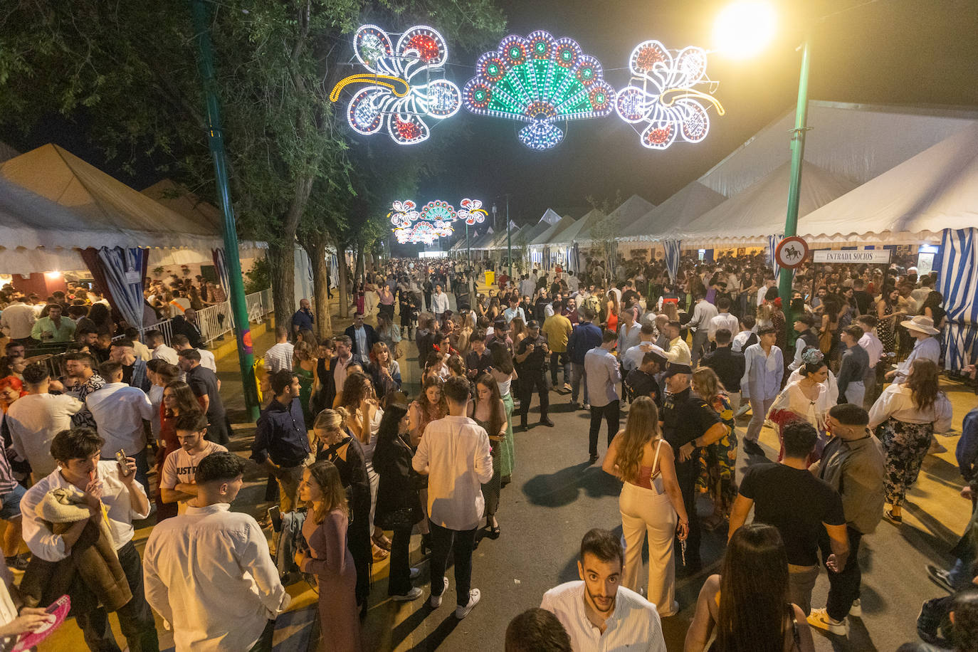 La noche en el Ferial, en imágenes