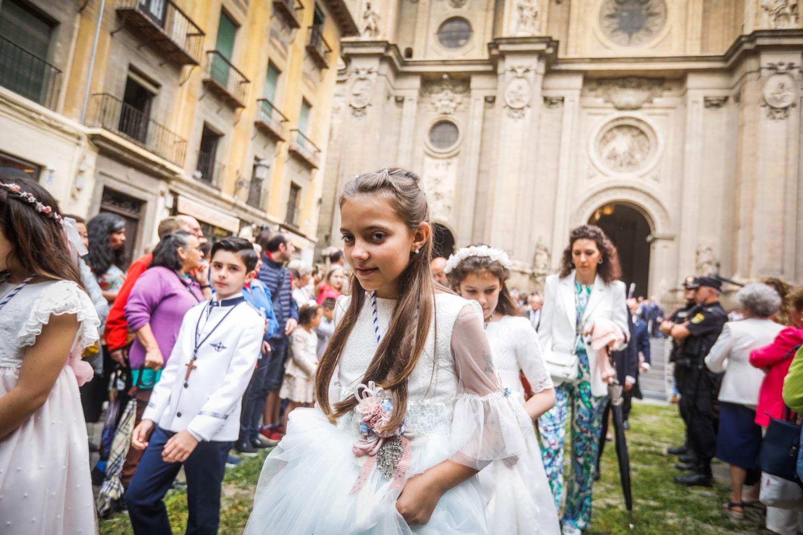 Las imágenes de la procesión del Corpus y la Tarasca por las calles de Granada