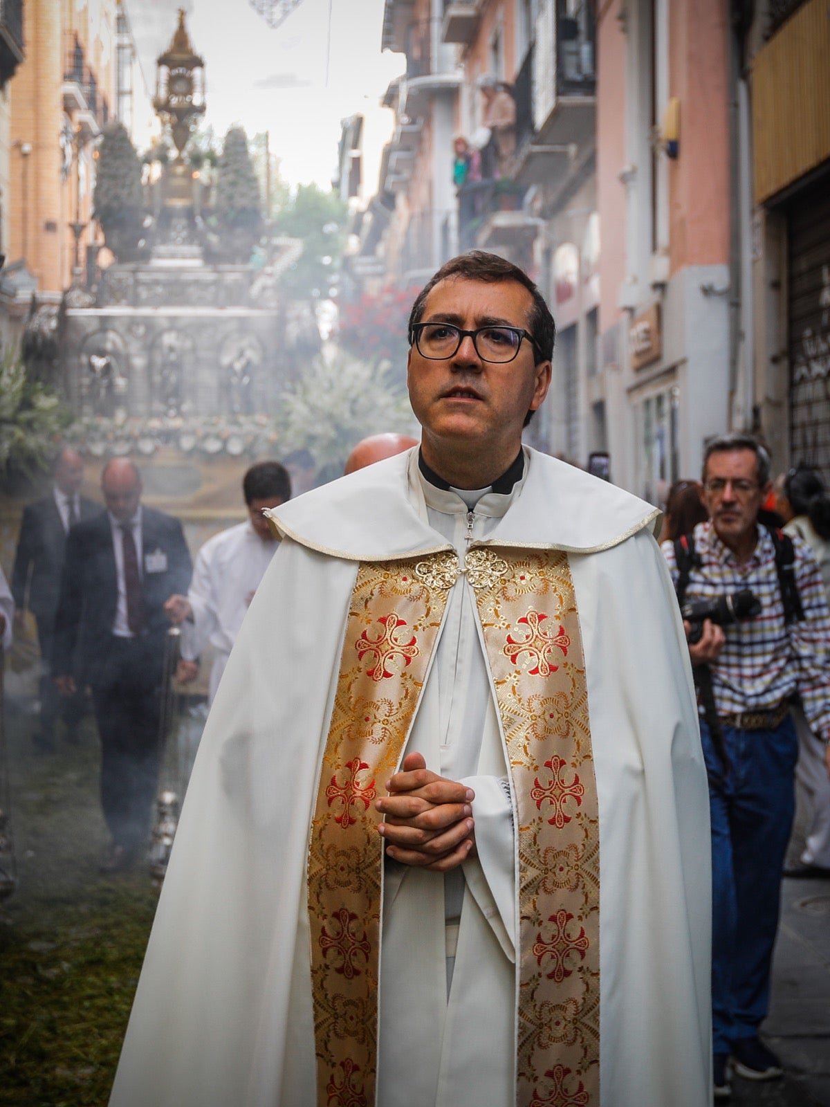 Las imágenes de la procesión del Corpus y la Tarasca por las calles de Granada