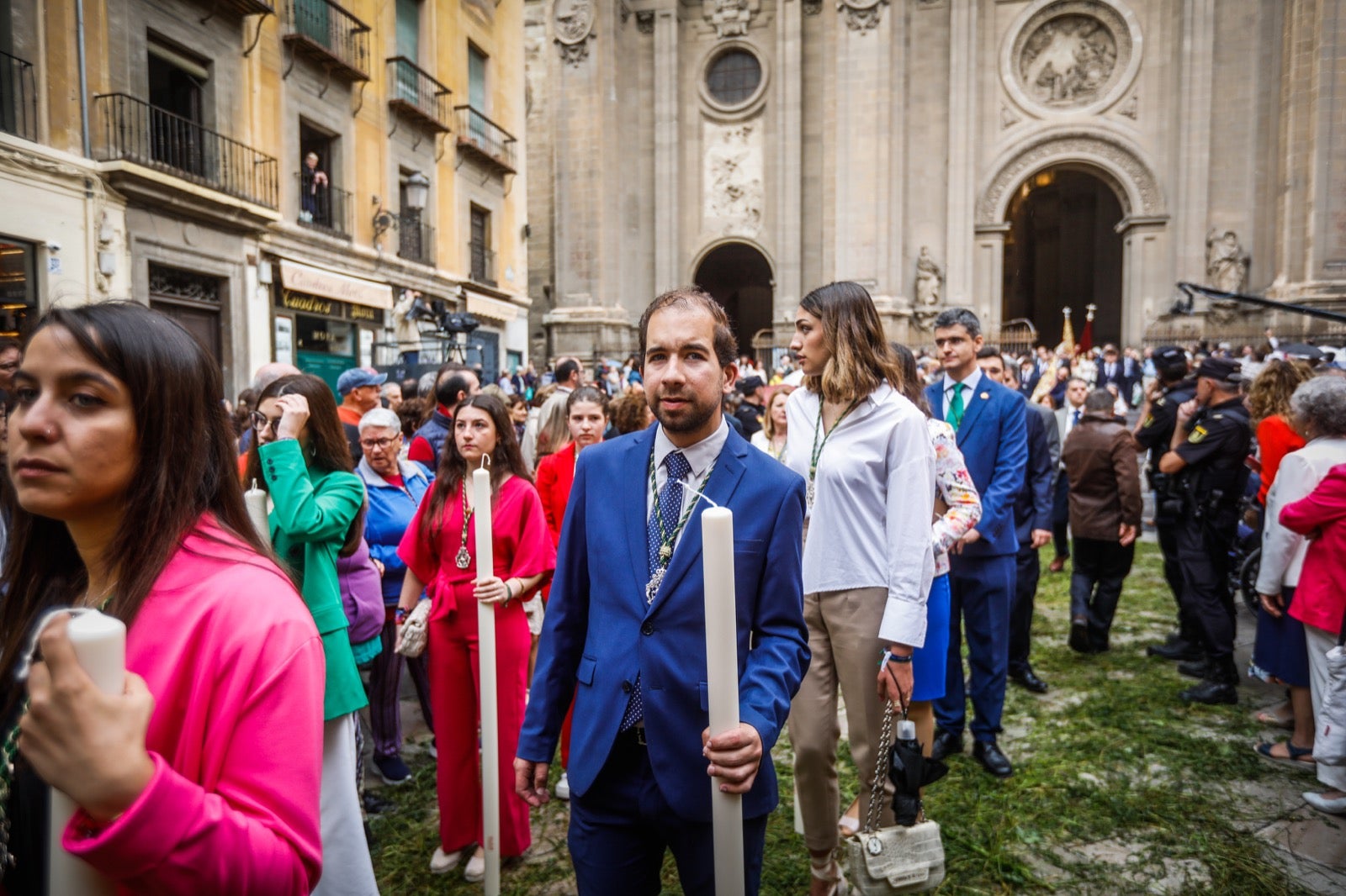 Las imágenes de la procesión del Corpus y la Tarasca por las calles de Granada