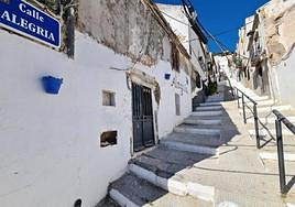 Una de las seis calles donde va a intervenir el Ayuntamiento de Jaén.