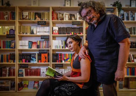 Imagen secundaria 1 - Ambiente en la Librería El Tiempo Perdido, en Moriarty y en Picasso.