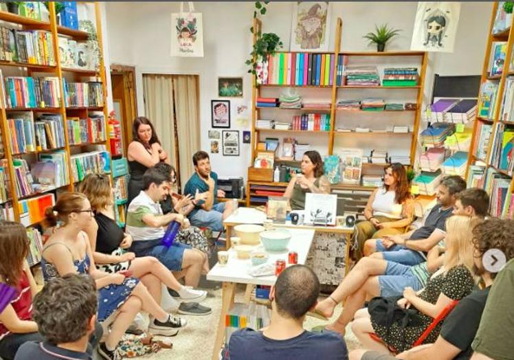 Club de lectura de fantasía en La Invisible.