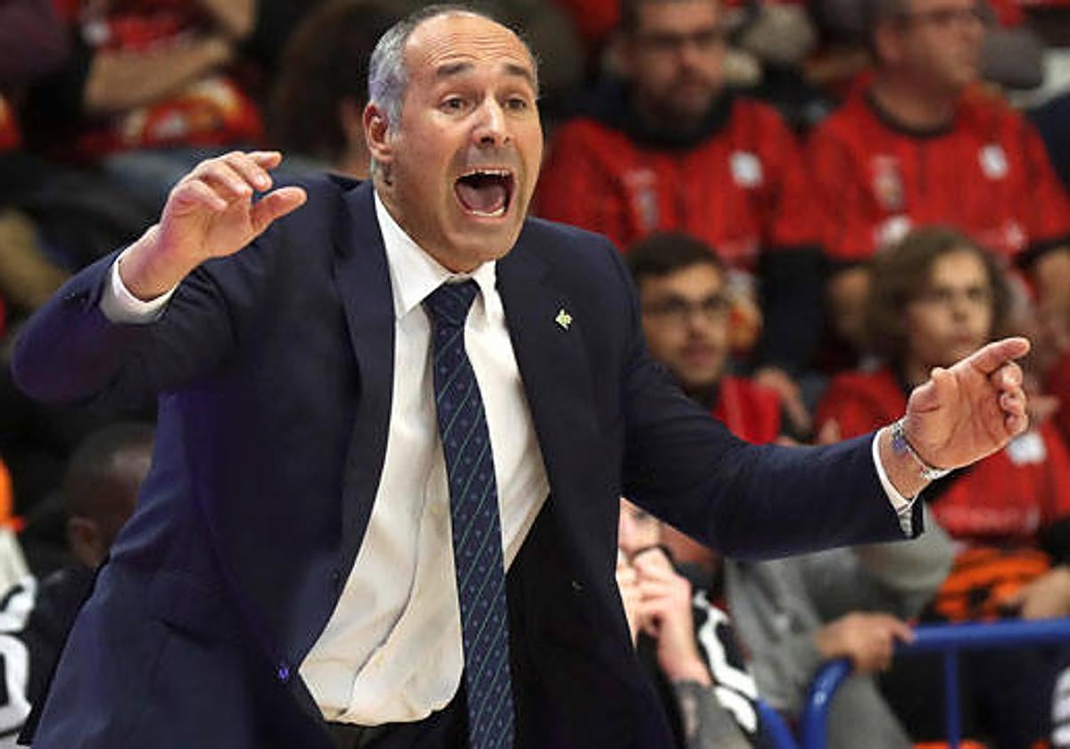 Curro Segura busca su cuarto ascenso a la Liga Endesa.