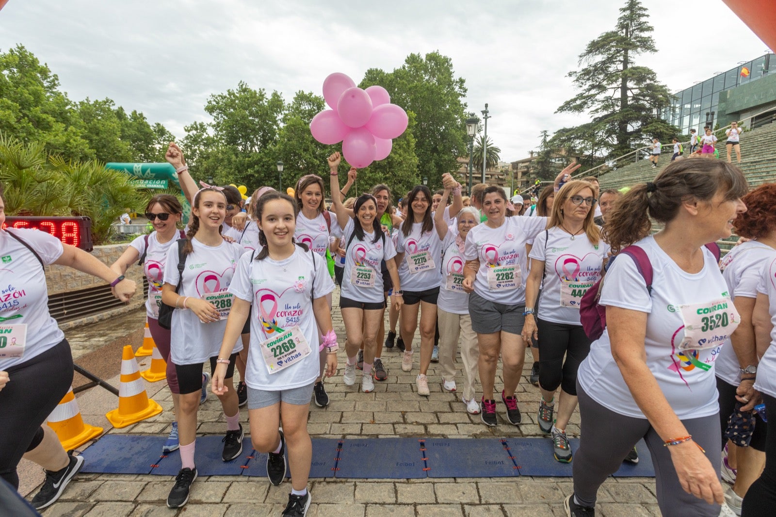 Granada marcha contra el cáncer